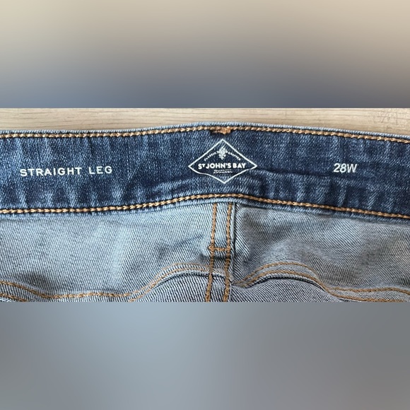 St. John’s Bay 28W plus Size Women’s Straight leg Jeans - Picture 3 of 4